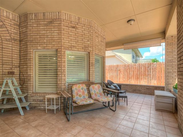 8024 NW 100th Street, Oklahoma City, OK 73162