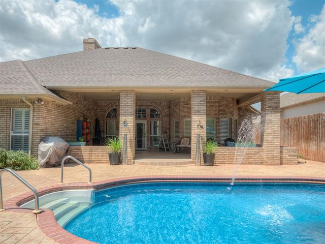 8024 NW 100th Street, Oklahoma City, OK 73162