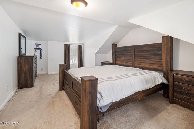 31 Cooper Avenue, Brunswick, NY 12180