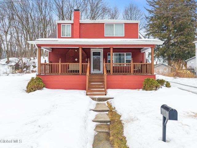 31 Cooper Avenue, Brunswick, NY 12180