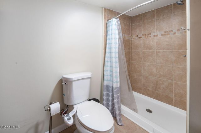 31 Cooper Avenue, Brunswick, NY 12180