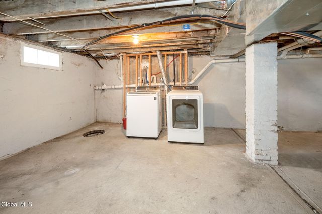 31 Cooper Avenue, Brunswick, NY 12180