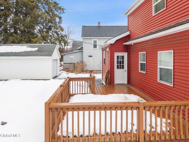 31 Cooper Avenue, Brunswick, NY 12180