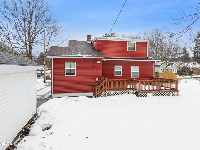 31 Cooper Avenue, Brunswick, NY 12180