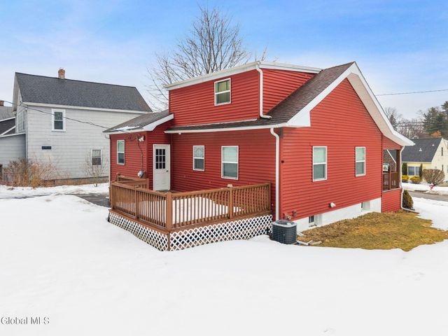 31 Cooper Avenue, Brunswick, NY 12180