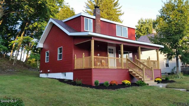 31 Cooper Avenue, Brunswick, NY 12180