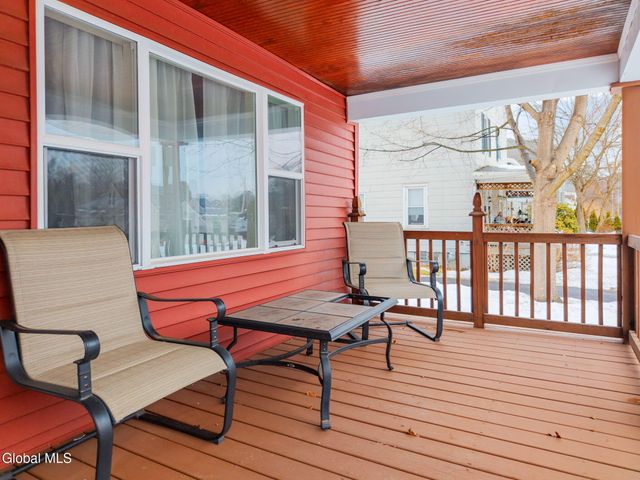 31 Cooper Avenue, Brunswick, NY 12180