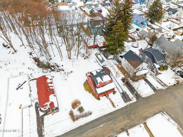 31 Cooper Avenue, Brunswick, NY 12180