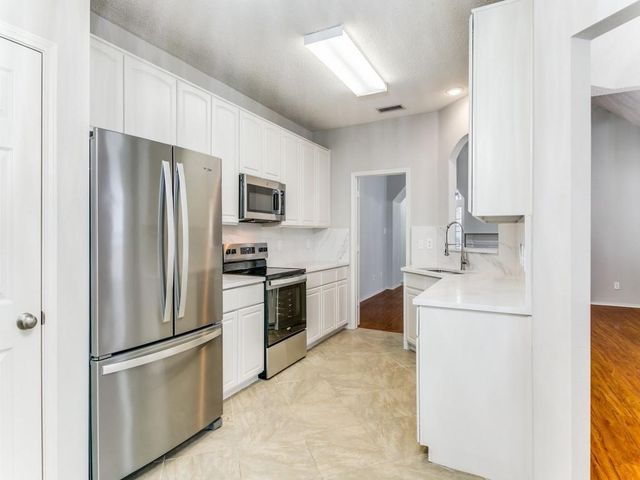 2225 Starleaf Place, Flower Mound, TX 75022