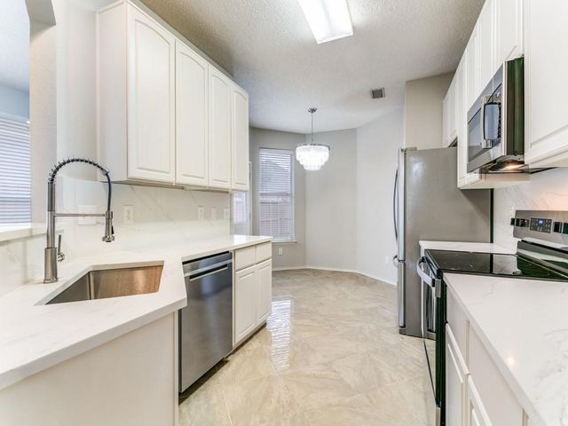 2225 Starleaf Place, Flower Mound, TX 75022
