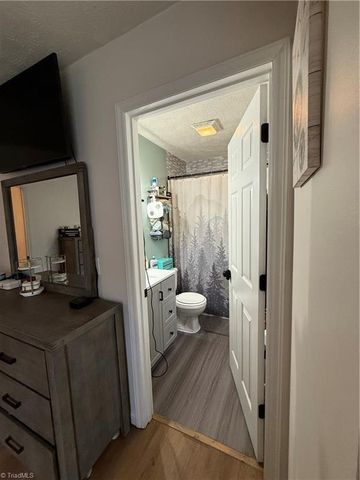2136 Elizabeth Drive, Mount Airy, NC 27030