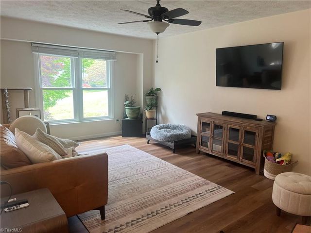 2136 Elizabeth Drive, Mount Airy, NC 27030