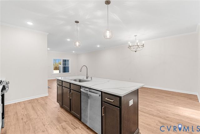 6715 Mayland Ridge Ln, Chesterfield, VA 23120