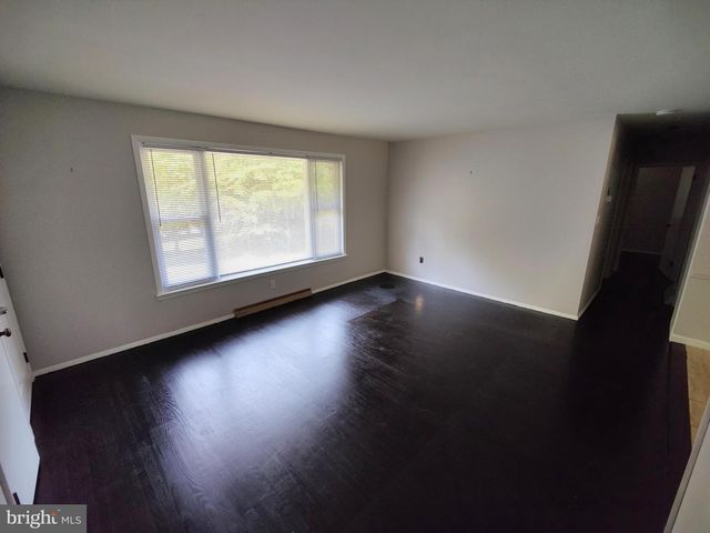 405 KRESSON RD, Voorhees, NJ 08043