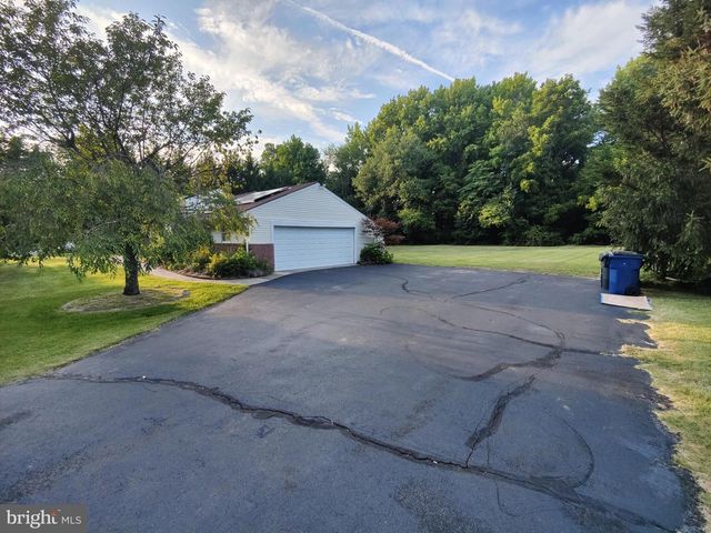 405 KRESSON RD, Voorhees, NJ 08043