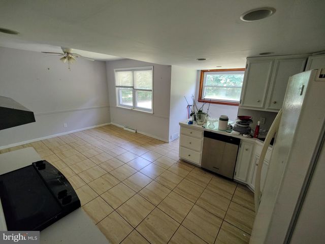 405 KRESSON RD, Voorhees, NJ 08043