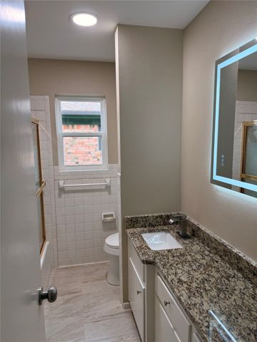 7605 Pinehurst Drive W, Fort Worth, TX 76134