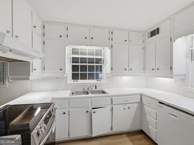 4218 Durham Circle, Stone Mountain, GA 30083