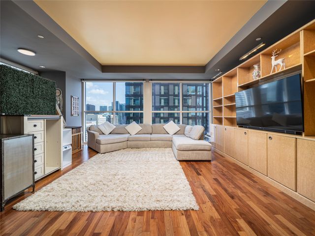 98 San Jacinto BLVD 1703, Austin, TX 78701