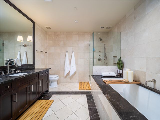 98 San Jacinto BLVD 1703, Austin, TX 78701