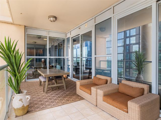 98 San Jacinto BLVD 1703, Austin, TX 78701