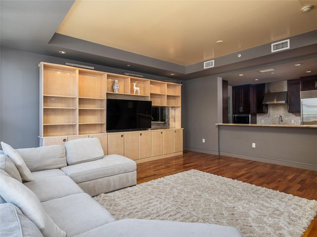 98 San Jacinto BLVD 1703, Austin, TX 78701