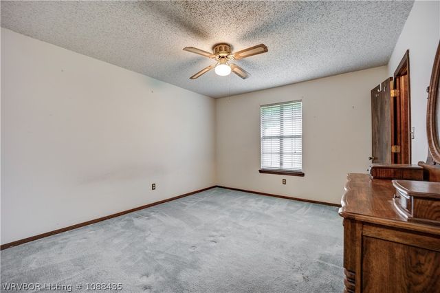 9900 Kingsley Place, Fort Smith, AR 72908