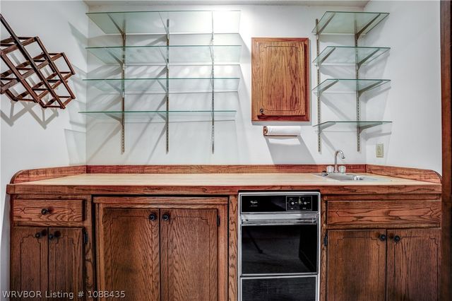 9900 Kingsley Place, Fort Smith, AR 72908