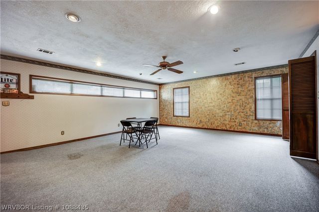 9900 Kingsley Place, Fort Smith, AR 72908