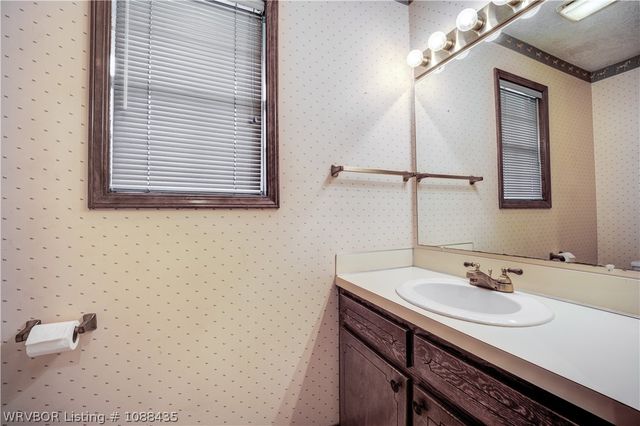 9900 Kingsley Place, Fort Smith, AR 72908