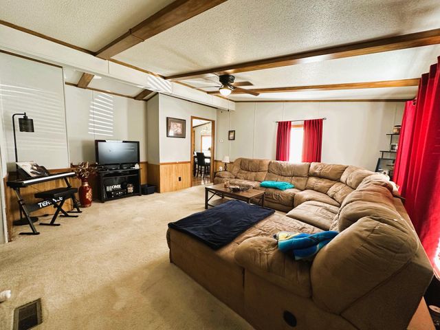 2005 Sharkey Road, Morehead, KY 40351