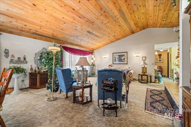2503 Lyle Ct, Nampa, ID 83651