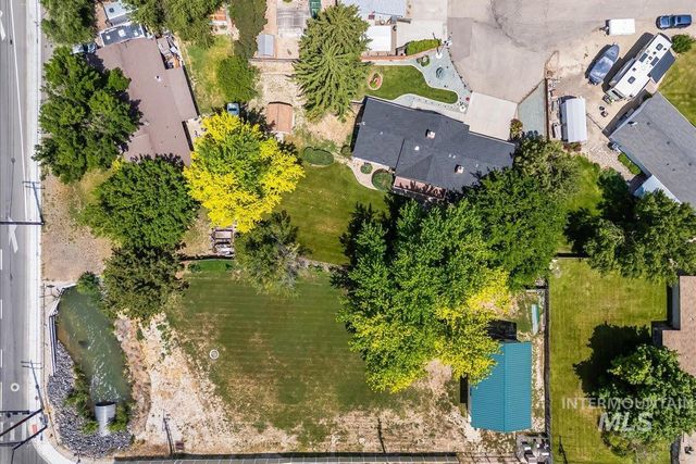 2503 Lyle Ct, Nampa, ID 83651