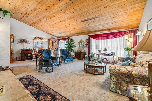 2503 Lyle Ct, Nampa, ID 83651
