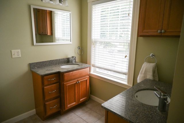 72 Washington St, Natick, MA 01760