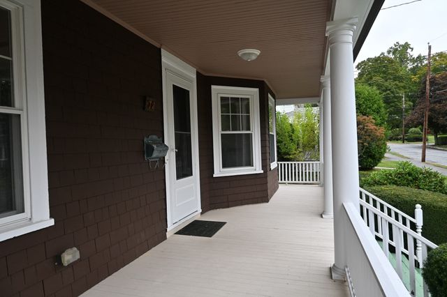 72 Washington St, Natick, MA 01760
