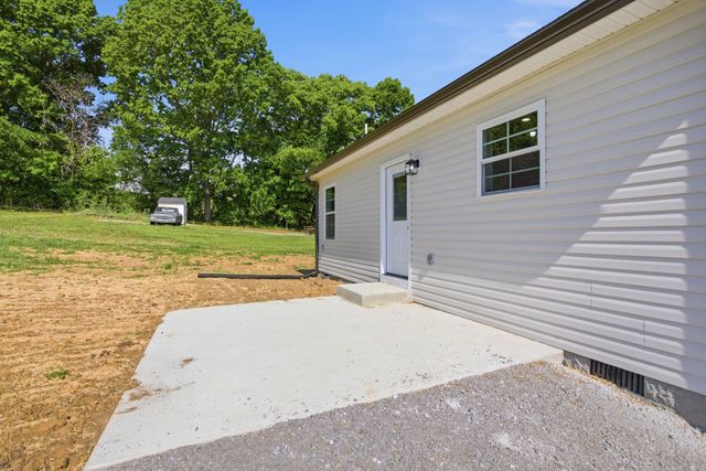 2161 Claude Fox Rd, Cornersville, TN 37047