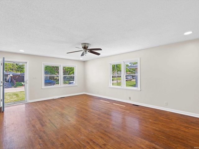 3027 Graham Avenue, Evansville, IN 47714