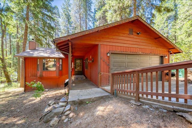 6470 Ridgeway Dr, Pollock Pines, CA 95726