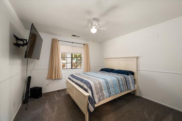 6470 Ridgeway Dr, Pollock Pines, CA 95726