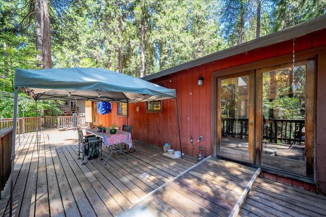 6470 Ridgeway Dr, Pollock Pines, CA 95726