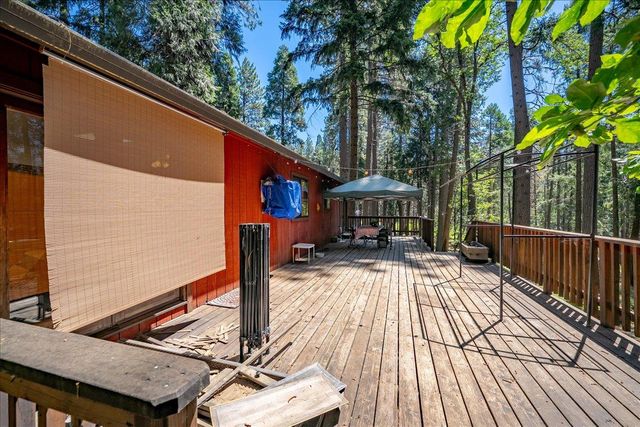 6470 Ridgeway Dr, Pollock Pines, CA 95726