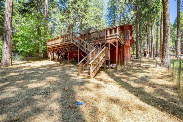 6470 Ridgeway Dr, Pollock Pines, CA 95726