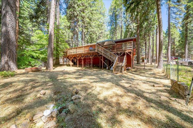 6470 Ridgeway Dr, Pollock Pines, CA 95726