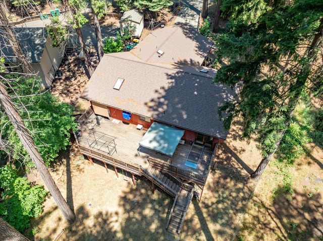 6470 Ridgeway Dr, Pollock Pines, CA 95726