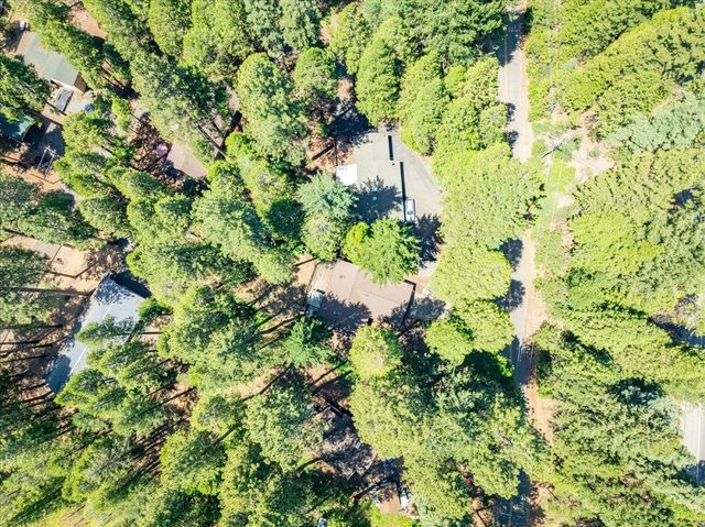 6470 Ridgeway Dr, Pollock Pines, CA 95726