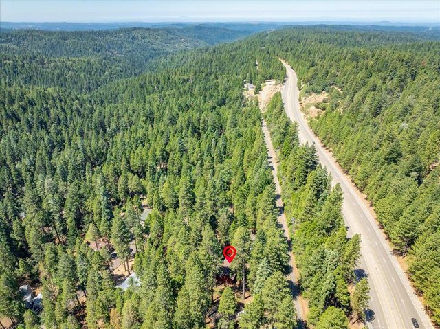 6470 Ridgeway Dr, Pollock Pines, CA 95726