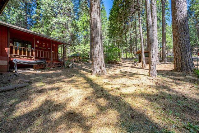 6470 Ridgeway Dr, Pollock Pines, CA 95726
