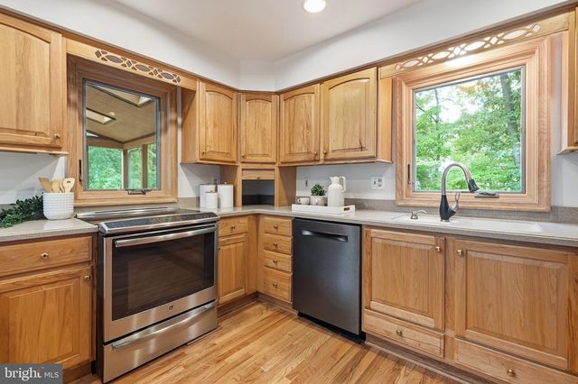 8825 CARDINAL FOREST CIR, Laurel, MD 20723