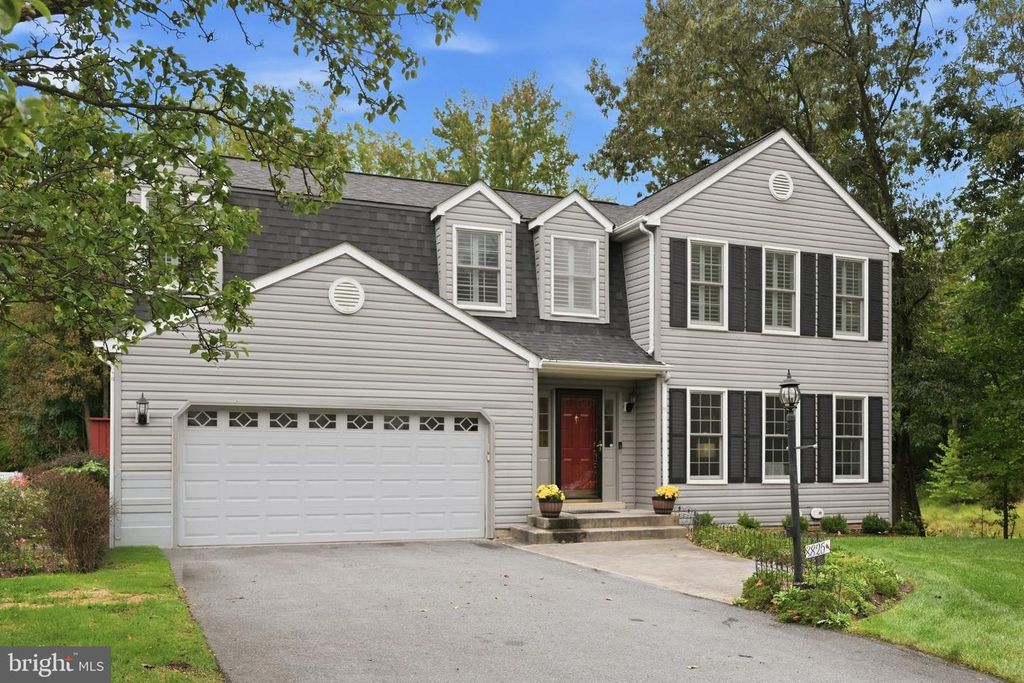 8825 CARDINAL FOREST CIR, Laurel, MD 20723